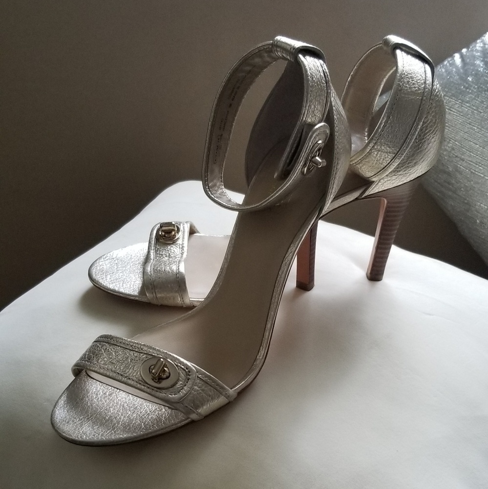 Coach gold metallic leather shoes